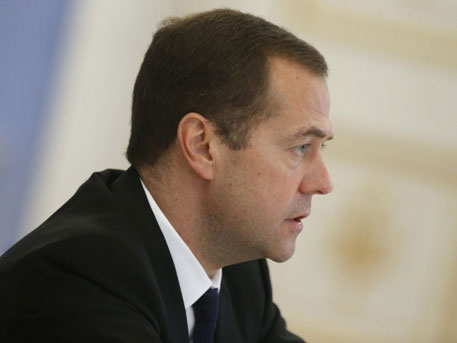 Medvedev urges the West to unite with Russia in the fight against terrorism