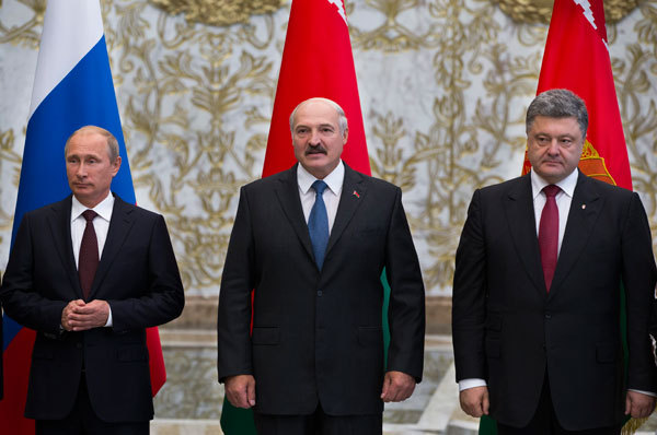 Putin, Poroshenko Discuss Steps to Provide Sustainable Ceasefire in Ukraine
