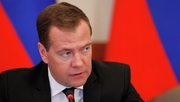 Defense Industry to Get $8.5 Bln State Guarantees – Medvedev