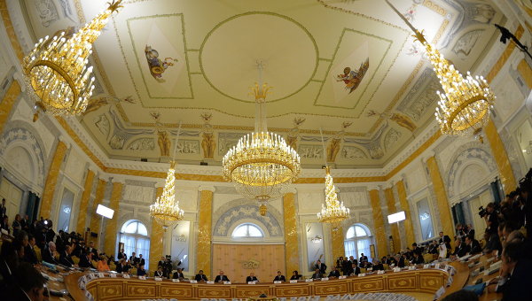 Syria Crisis Dominates Day 1 of Russia’s Global Economy Summit