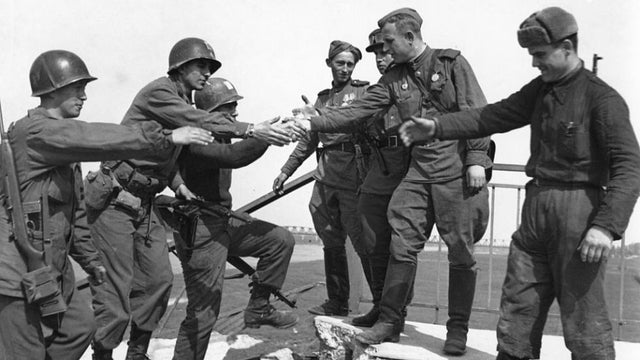 Take time to remember the handshake that changed the world #MeetingOnTheElbe75
