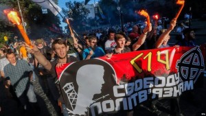 Extreme right march in Kyiv demanding more war in eastern Ukraine
