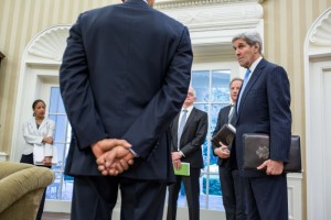 President Barack Obama talks with advisers, including National Security Advisor Susan E. Rice and Secretary of State John Kerry, prior to meeting with Prime Minister Benjamin Netanyahu of Israel in the Oval Office, Nov. 9, 2015. (Official White House Photo by Pete Souza)